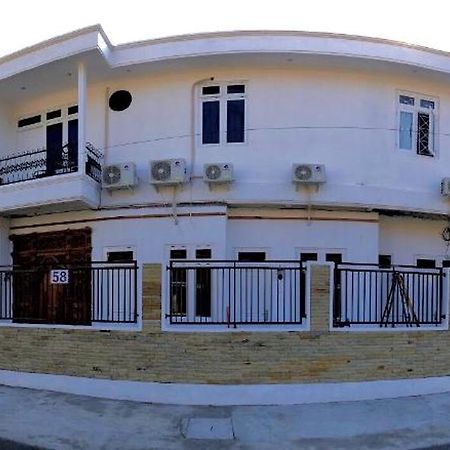 The Lawang Yogya Guesthouse Yogyakarta Eksteriør bilde